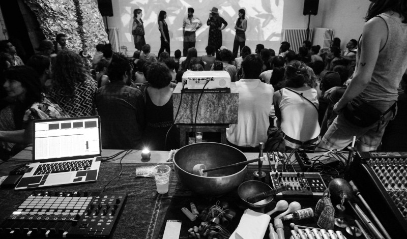 Thumbnail for LIVE IMAGES